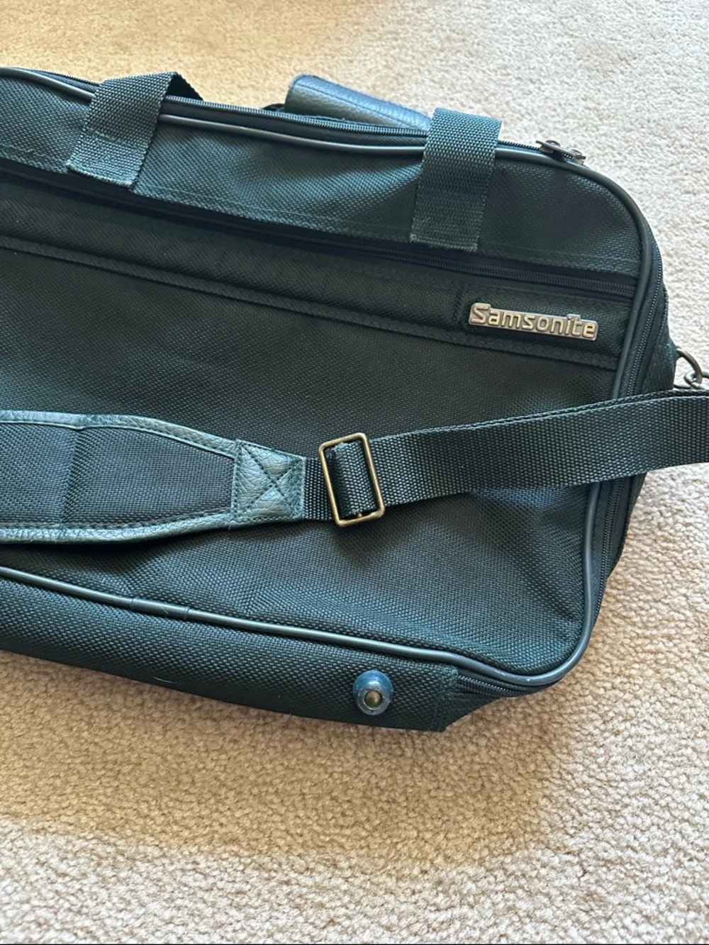 Samsonite Dark Green Laptop Briefcase with Shoulder Strap